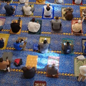 Lee más sobre el artículo Primer rezo del viernes en reapertura