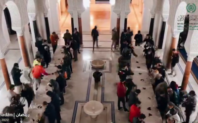 Video desayuno en la Mezquita de Málaga